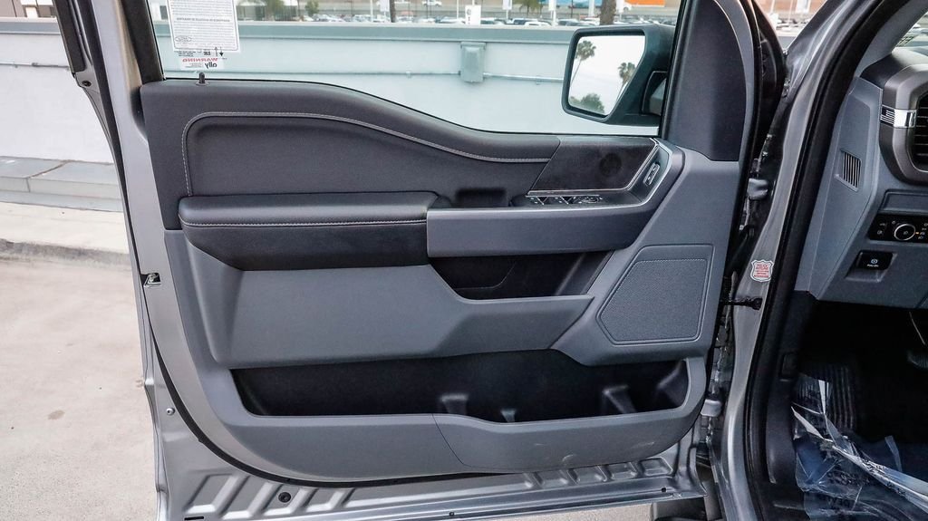 Used 2025 Silver Metallic Ford XLT image 24