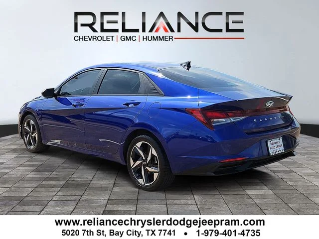 Used 2023 Blue Hyundai SEL image 5