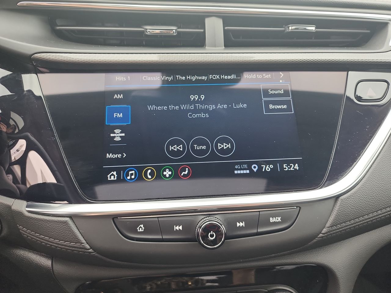 Used 2023 Cinnabar Metallic Buick Select image 15