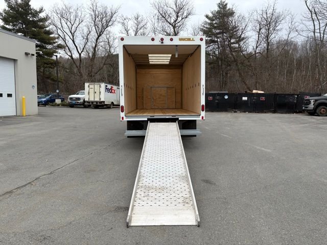 New 2026 Oxford White Ford E-450 DRW image 10