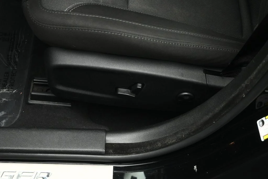 Used 2021 Black Dodge SXT image 49