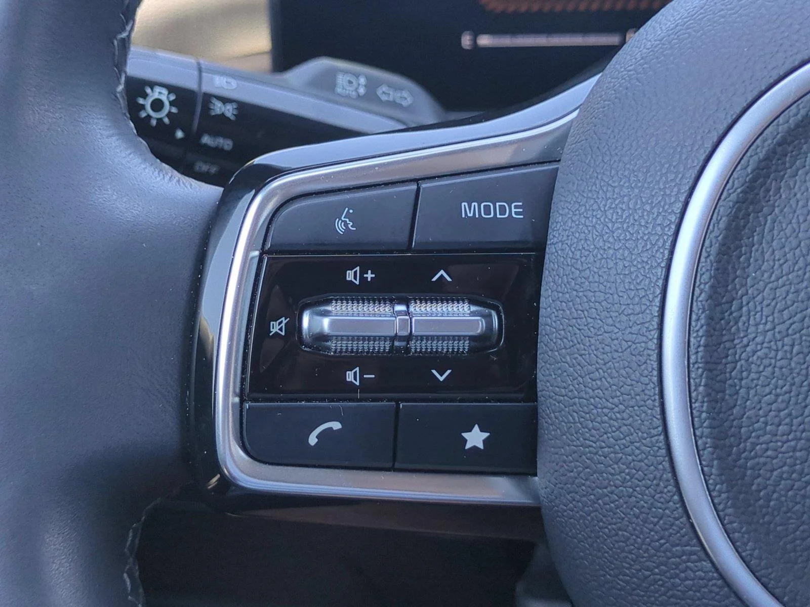 Used 2025 Ebony Black Kia S image 20