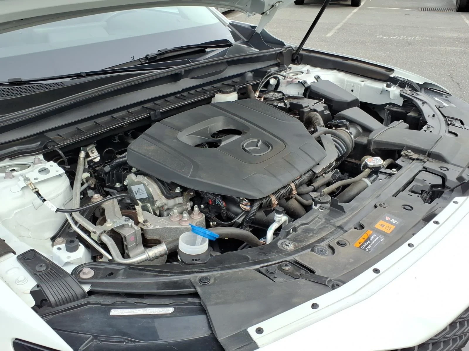 Used 2025 Wind Chill Pearl Mazda 2.5 S Preferred Package image 30