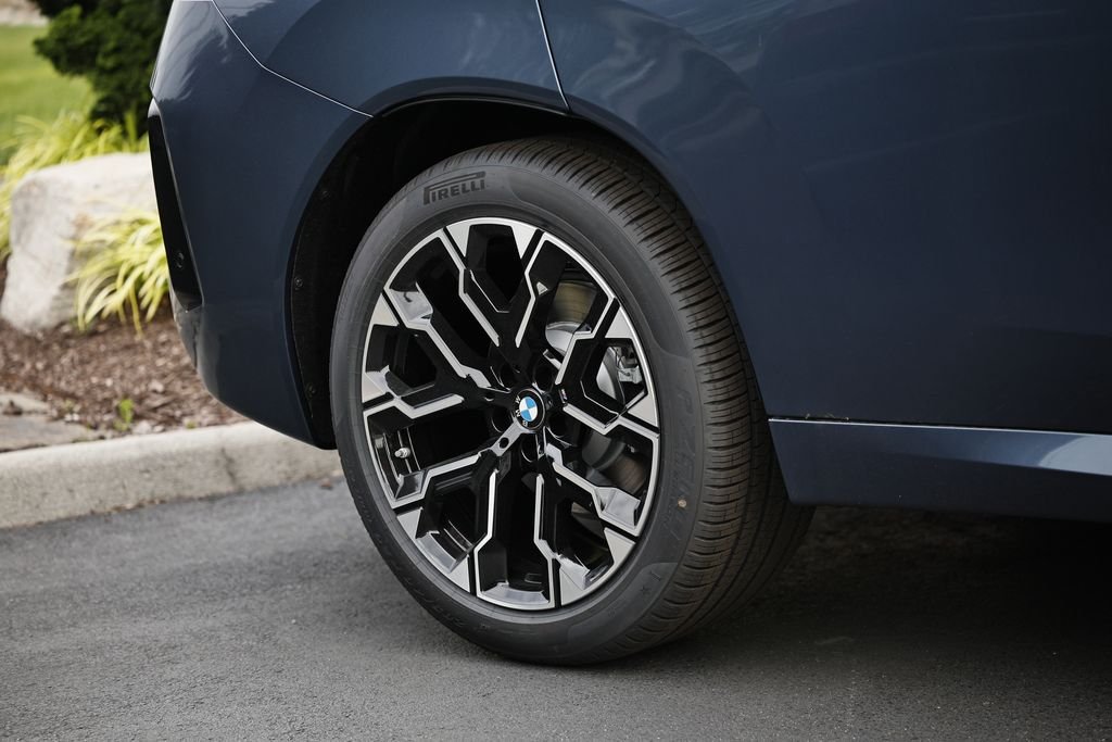 New 2026 Arctic Race Blue Metallic BMW 30 xDrive image 6