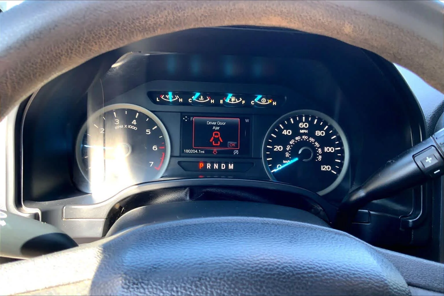 Used 2020 Oxford White Ford XLT image 24
