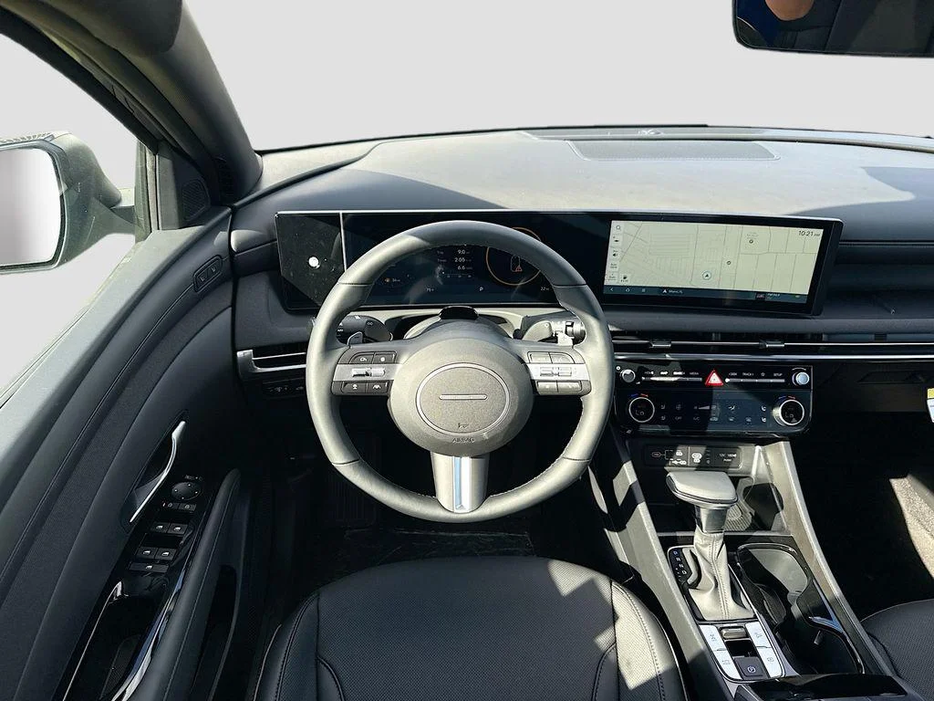 2025 Hyundai Santa Cruz Limited - Photo 17