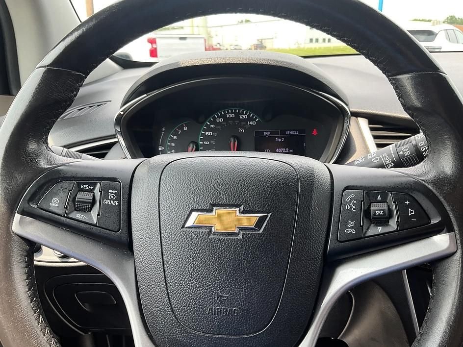 Used 2020 Silver Chevrolet LT image 22
