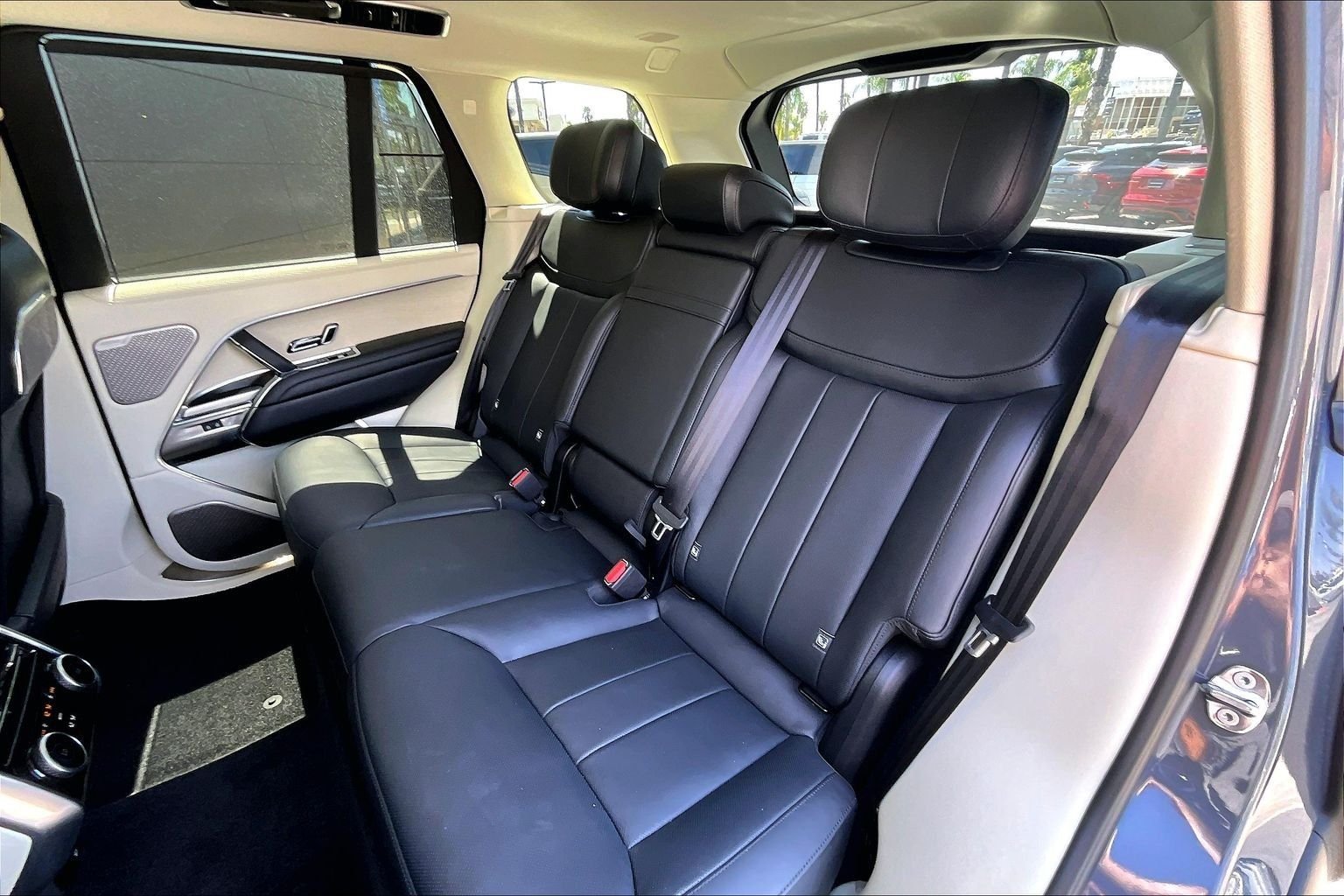 Certified Used 2024 Blue Land Rover Autobiography image 23