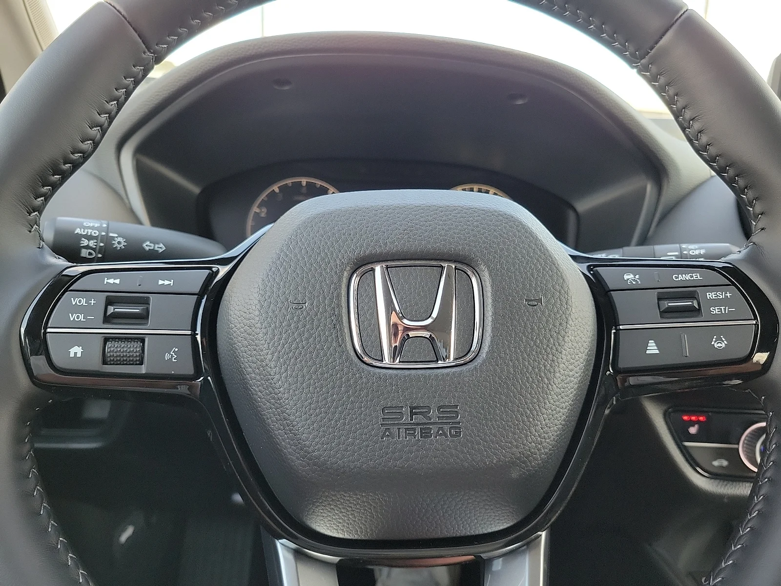 New 2027 Nordic Forest Pearl Honda EX-L 2WD image 24
