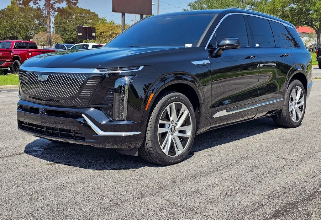 Used 2027 Black Cadillac Luxury image 2