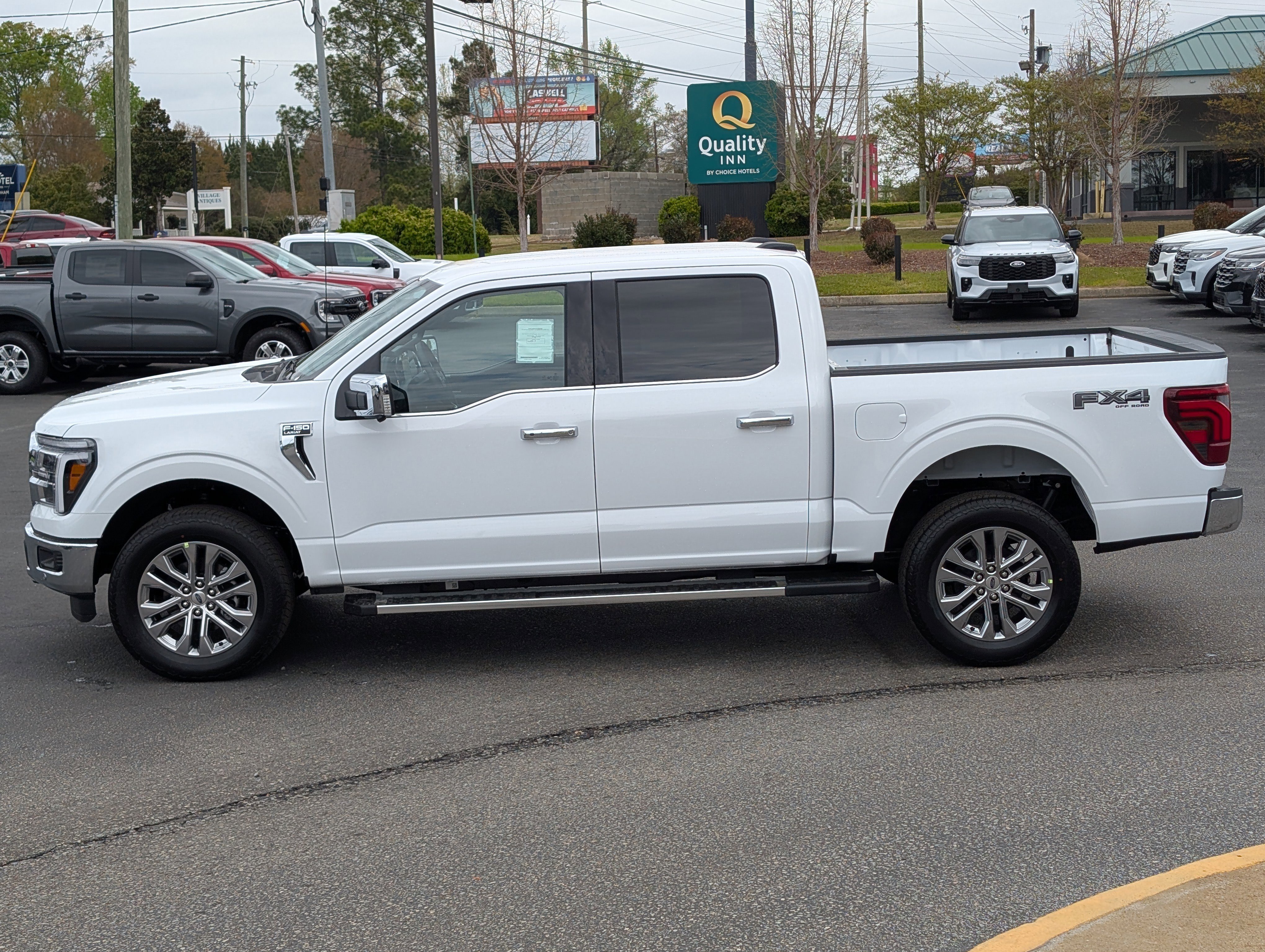 New 2026 Oxford White FORD Lariat® image 14