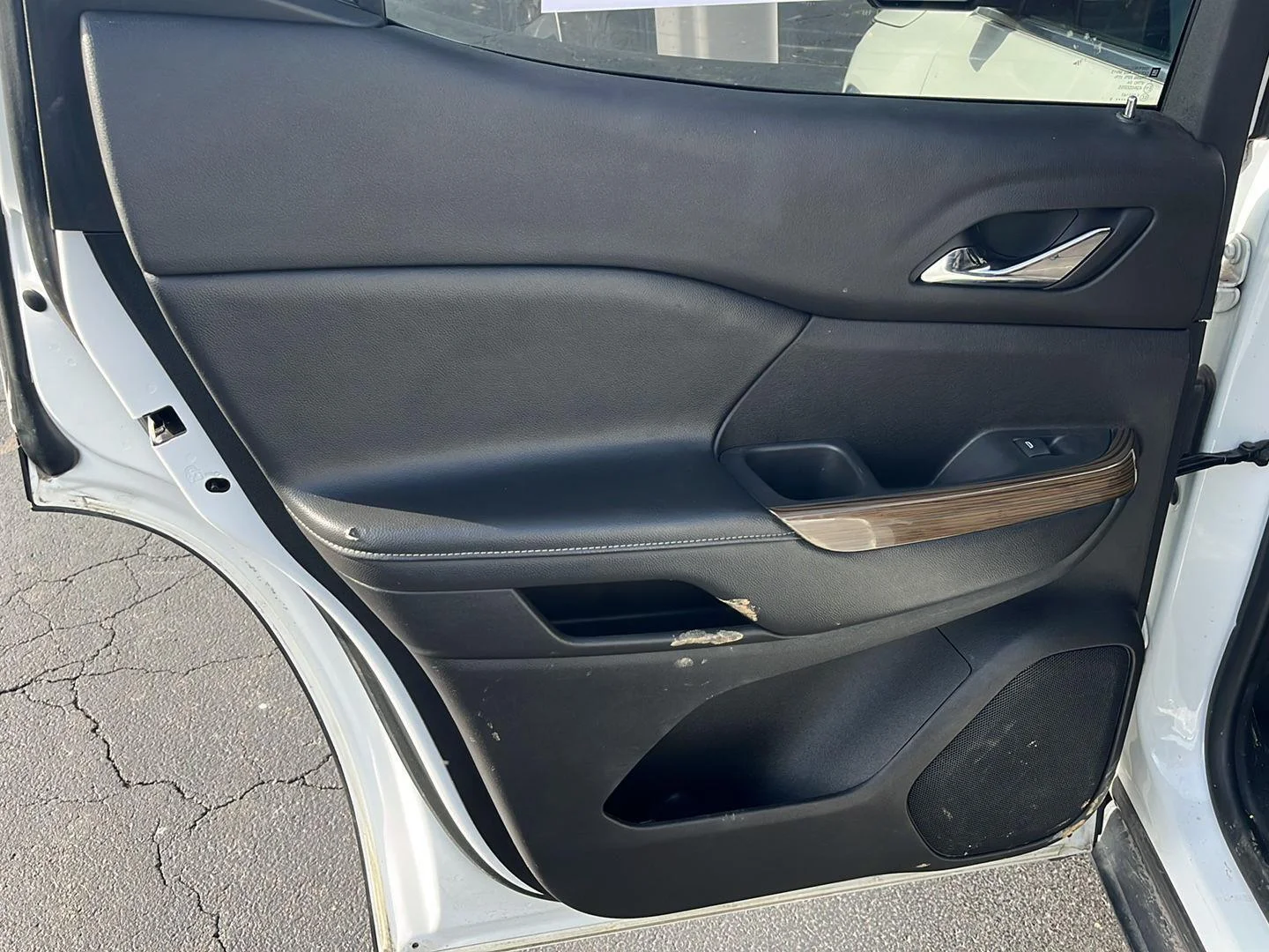 Used 2019 SUMMIT WHITE GMC SLE image 20