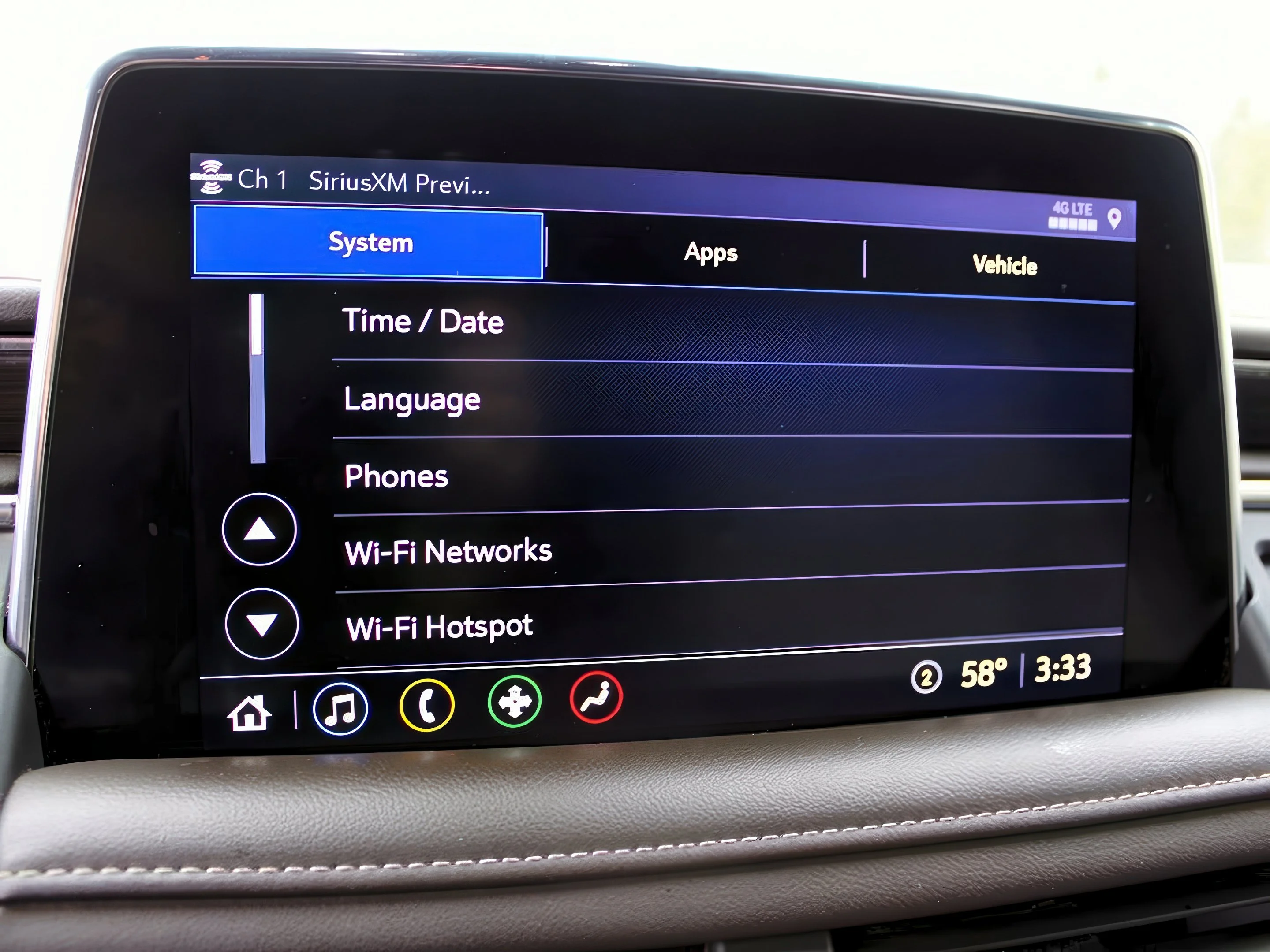 2021 Chevrolet Suburban Z71 - Photo 21
