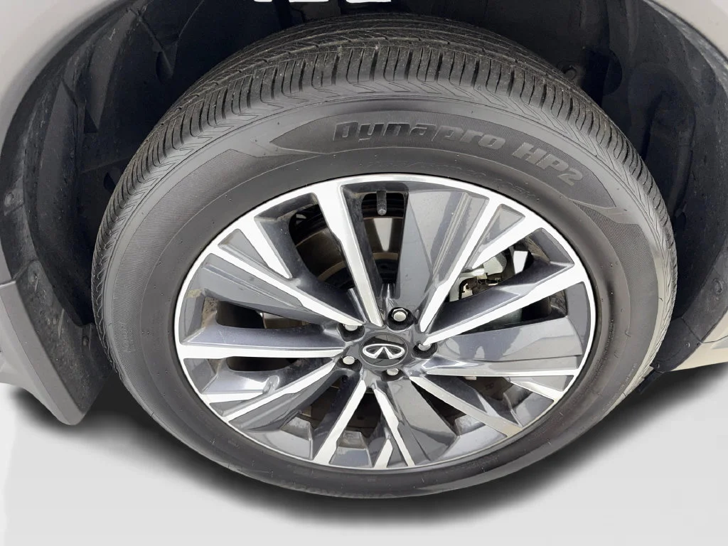 Used 2026 Gray INFINITI LUXE image 86