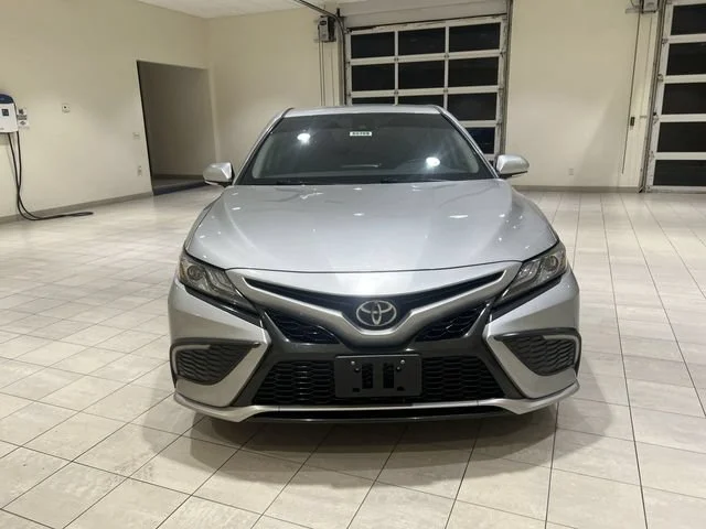 2022 Toyota Camry XSE - Photo 8