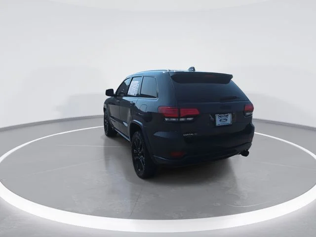 Used 2018 Black Jeep Altitude image 7