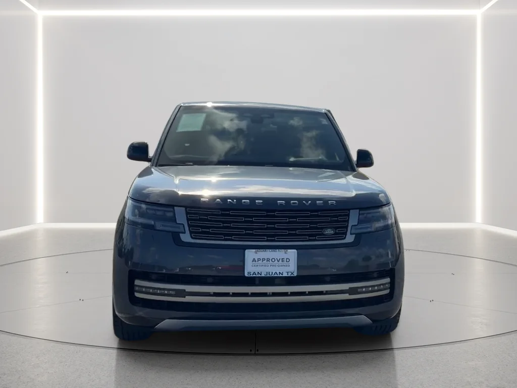 Used 2024 Blue Land Rover SE image 2