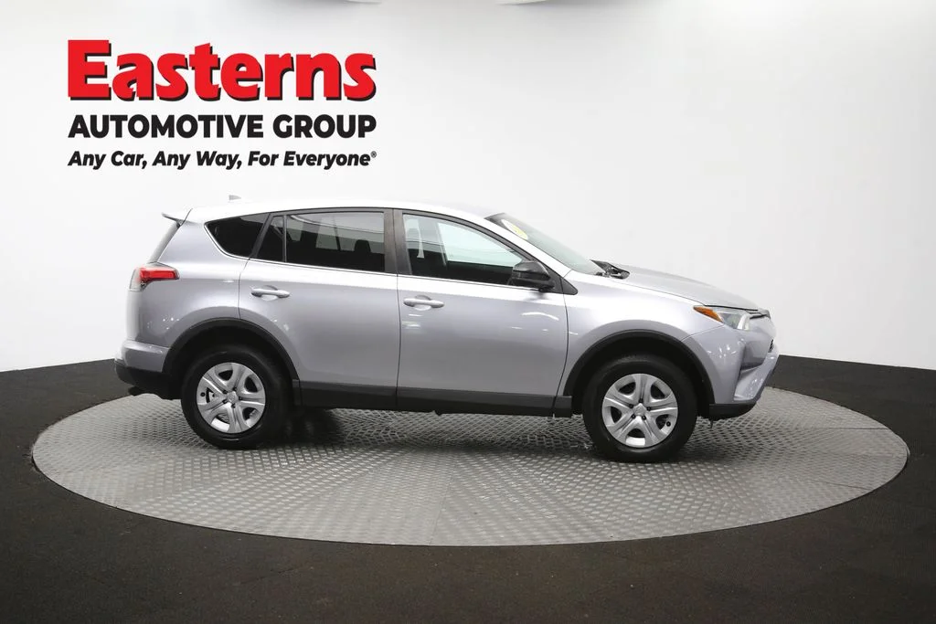Used 2018 Silver Toyota LE image 44