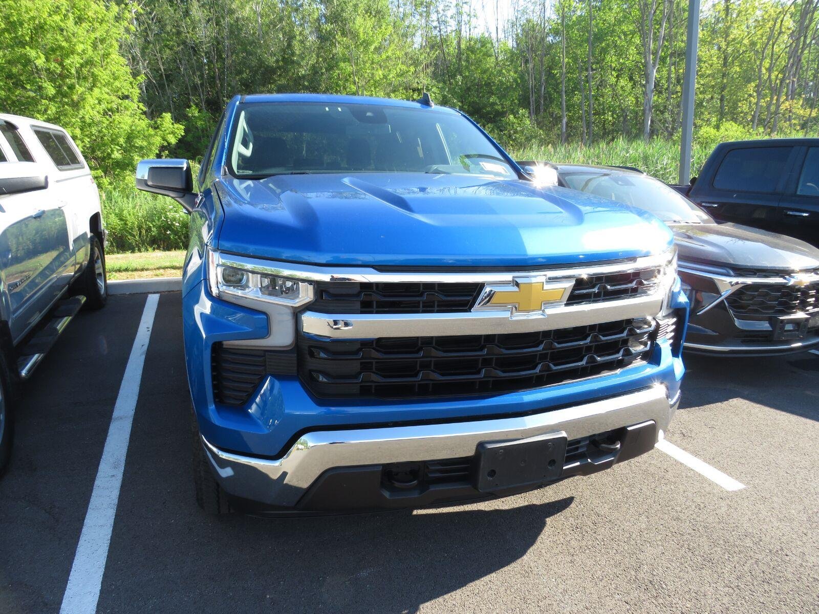 Used 2023 Glacier Blue Metallic Chevrolet LT image 13