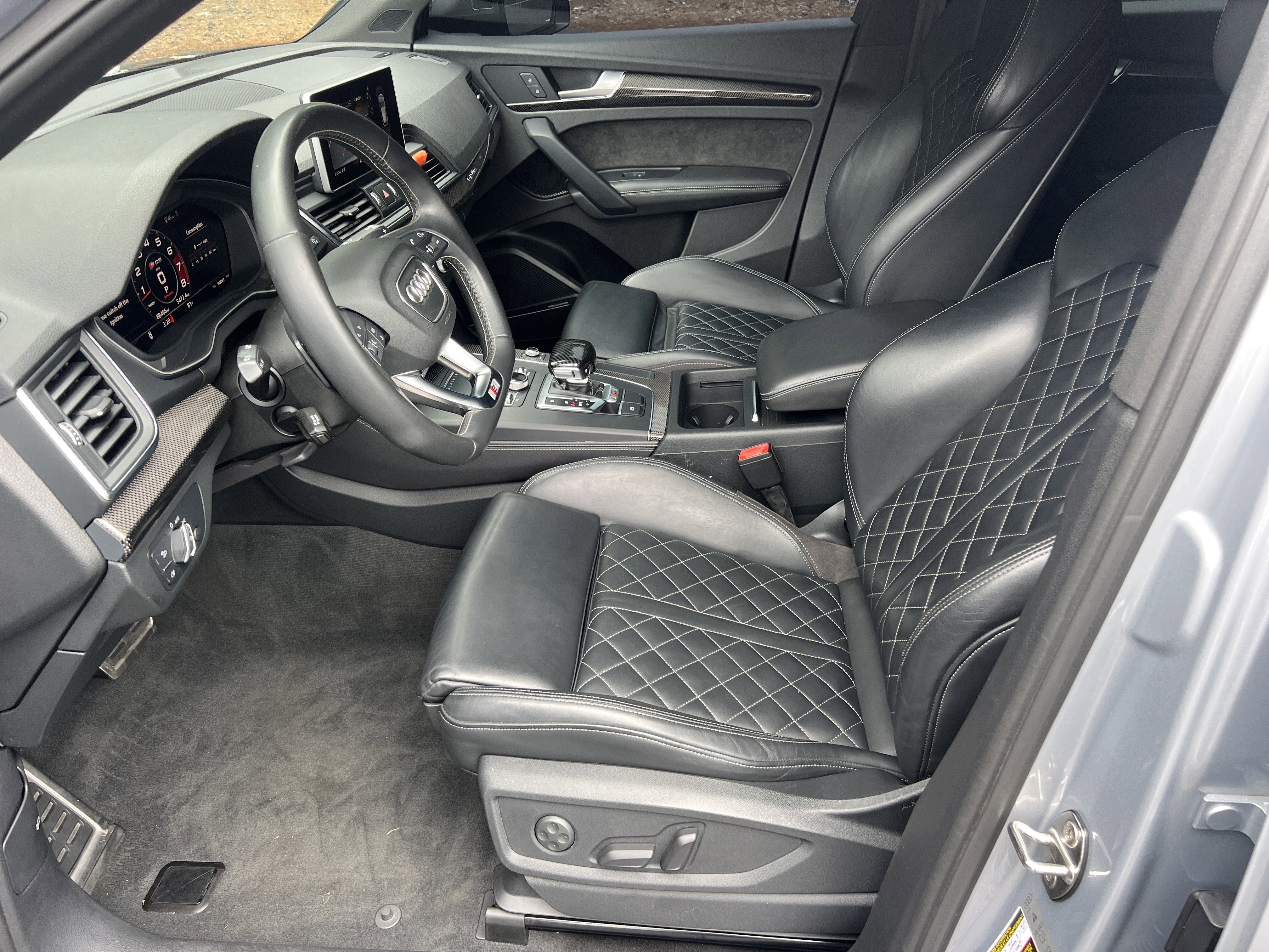Used 2019 Florett Silver Metallic Audi Premium Plus image 11