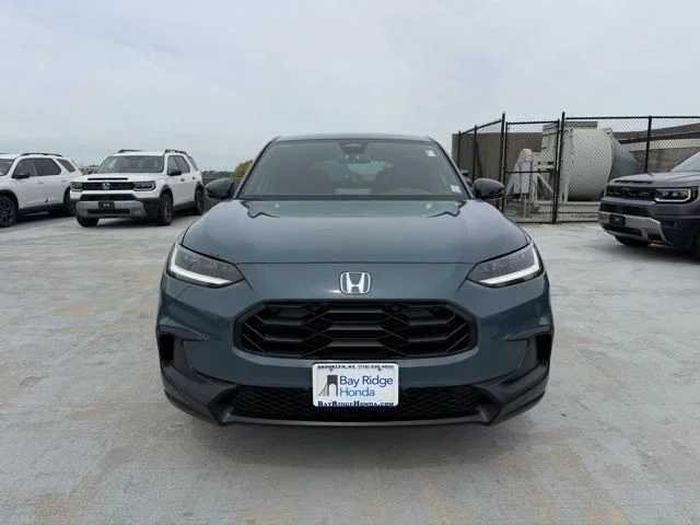 Used 2024  Honda Sport image 2
