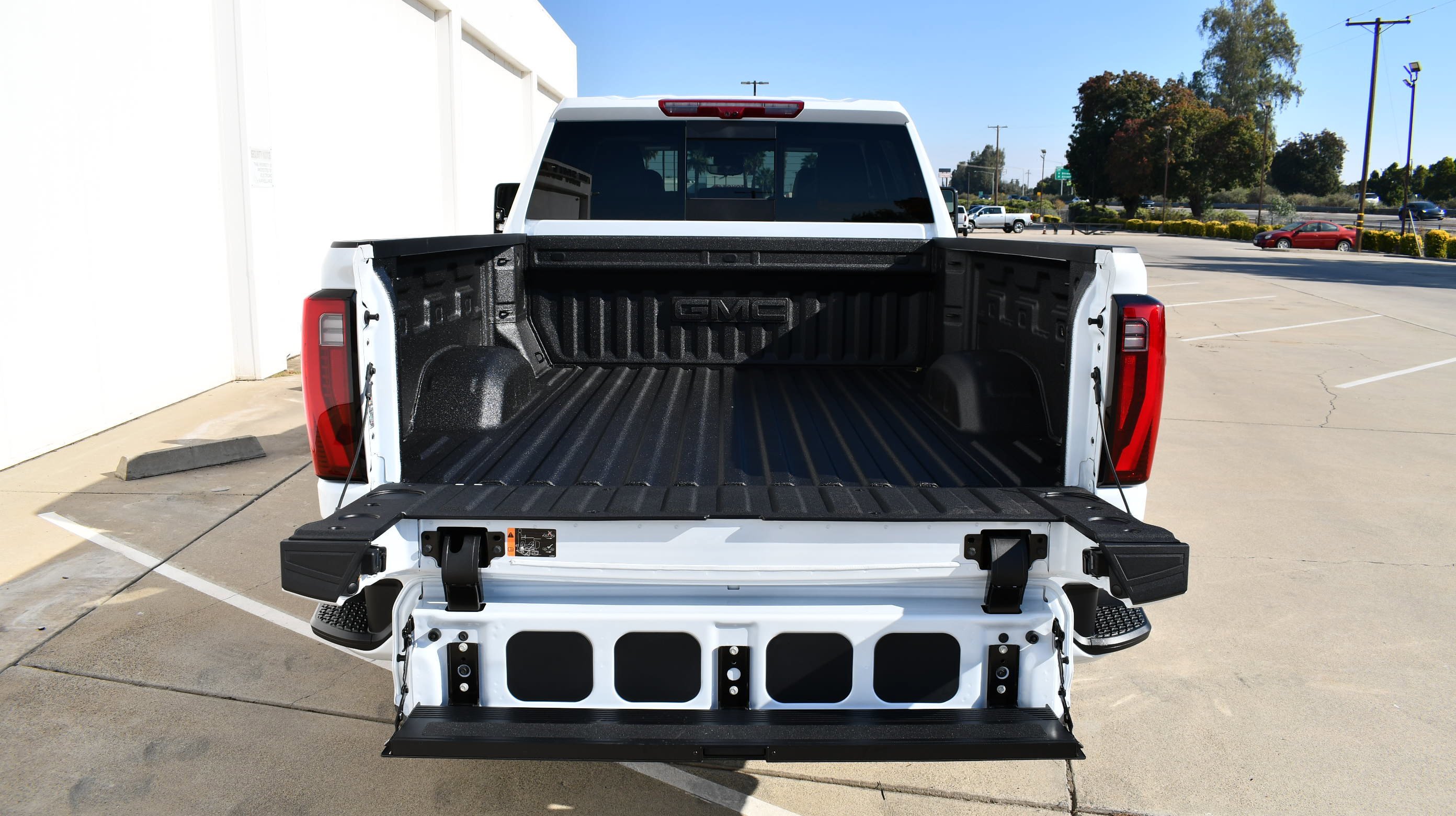 2026 GMC Sierra 2500HD Denali - Photo 9