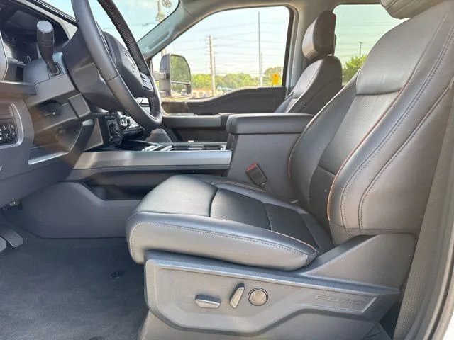 New 2026 Oxford White Ford Lariat image 22