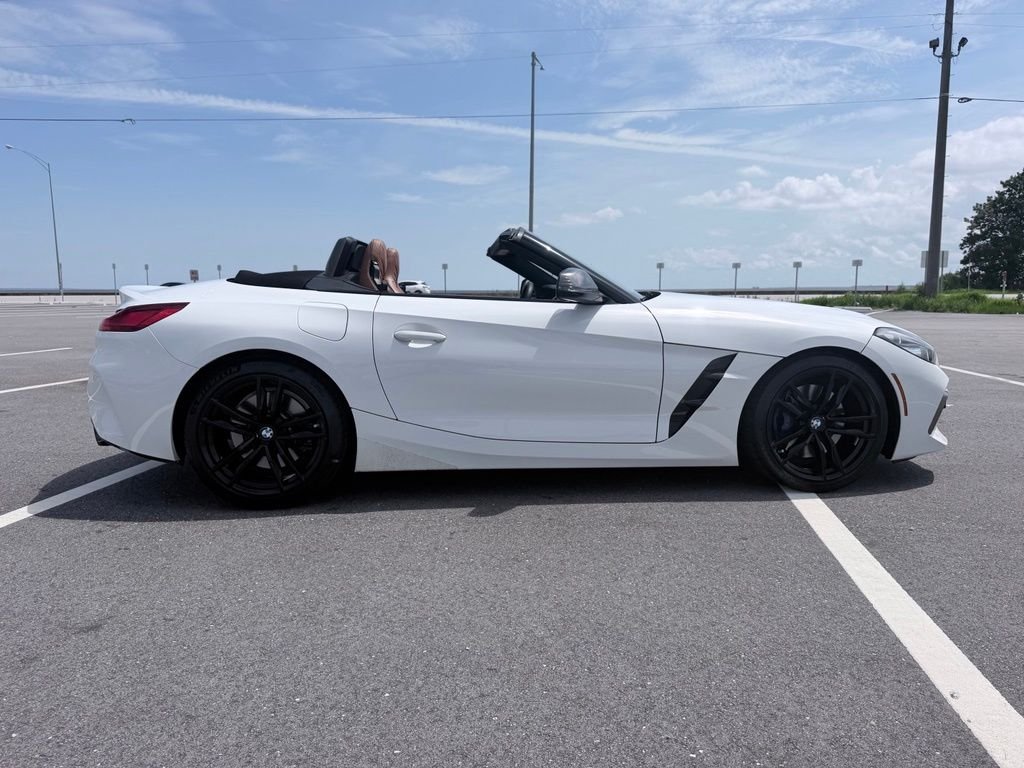Used 2020 White BMW sDrive M40i image 23
