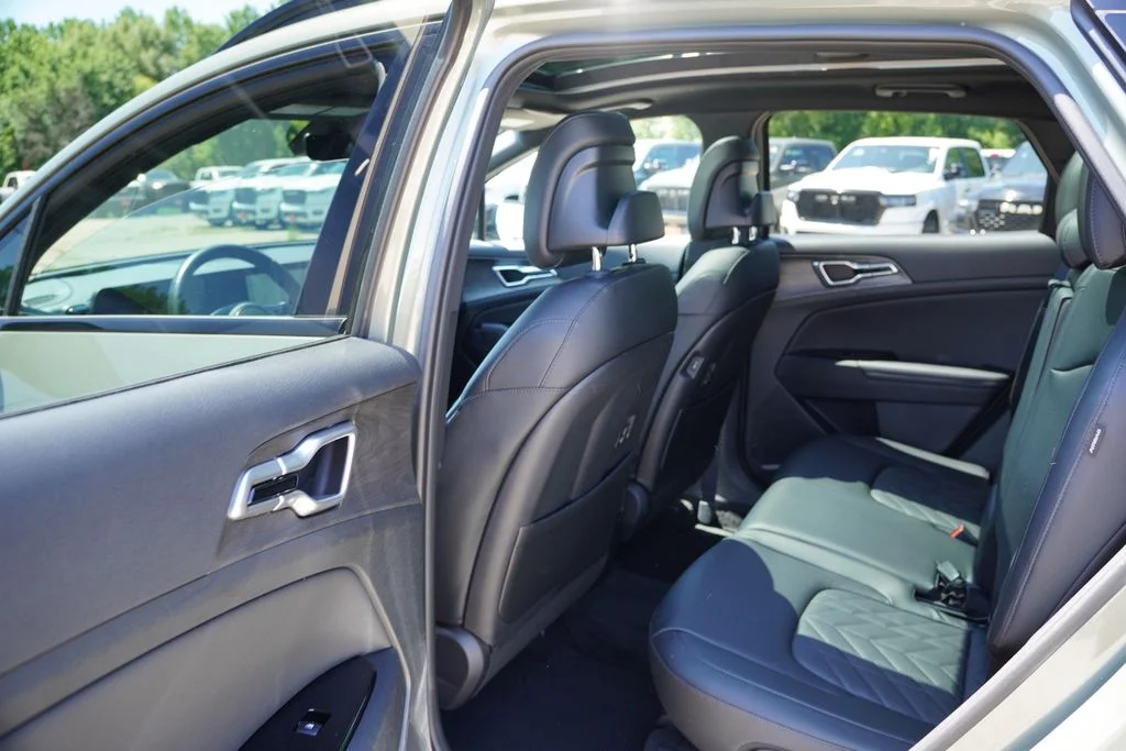 Certified Used 2024 Jungle Green Kia X-Line image 16