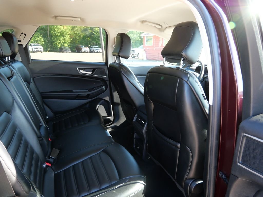 Used 2021 Red Ford SEL image 13