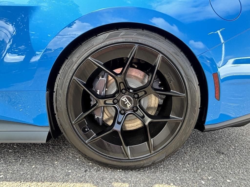 2025 Ford Mustang GT Fastback - Photo 14