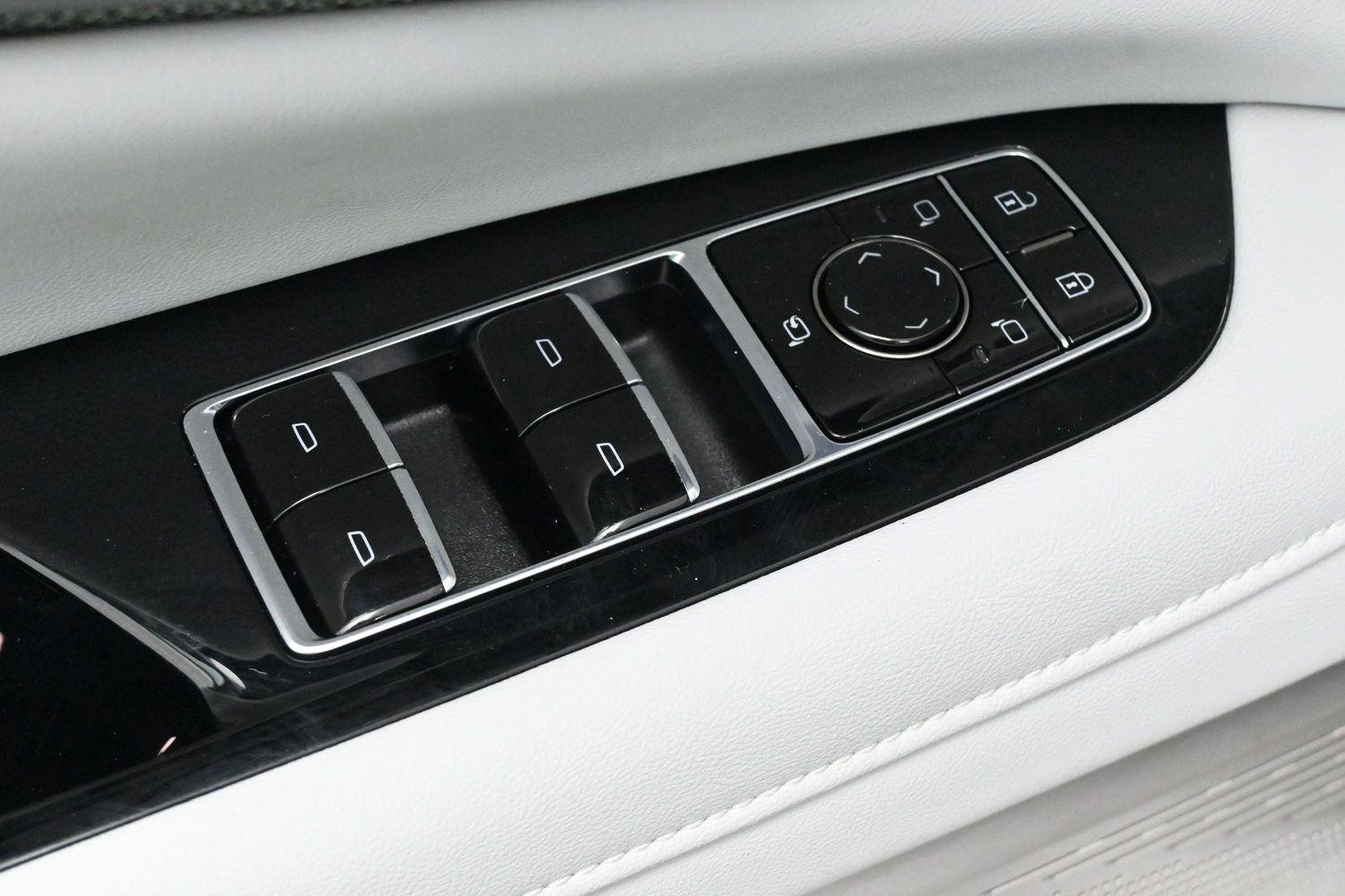 Used 2025 Crystal White Tricoat Cadillac Sport 1 image 13