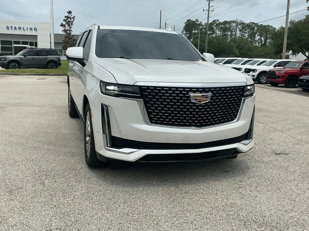 Used 2023 White Cadillac Premium Luxury image 24