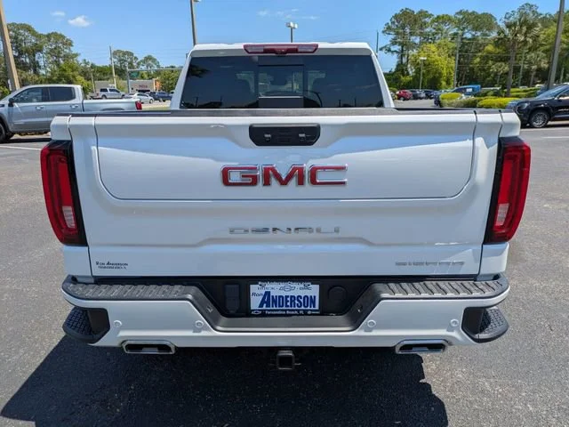 Used 2024 White Frost Tricoat GMC Denali image 5