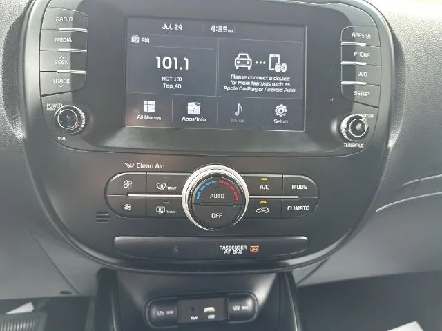 Used 2018 Red Kia Plus image 18