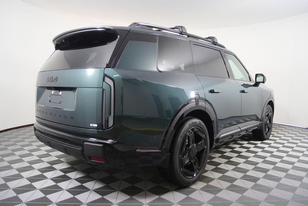 Used 2027 Black Jade Green Kia X-Line SX Prestige image 3