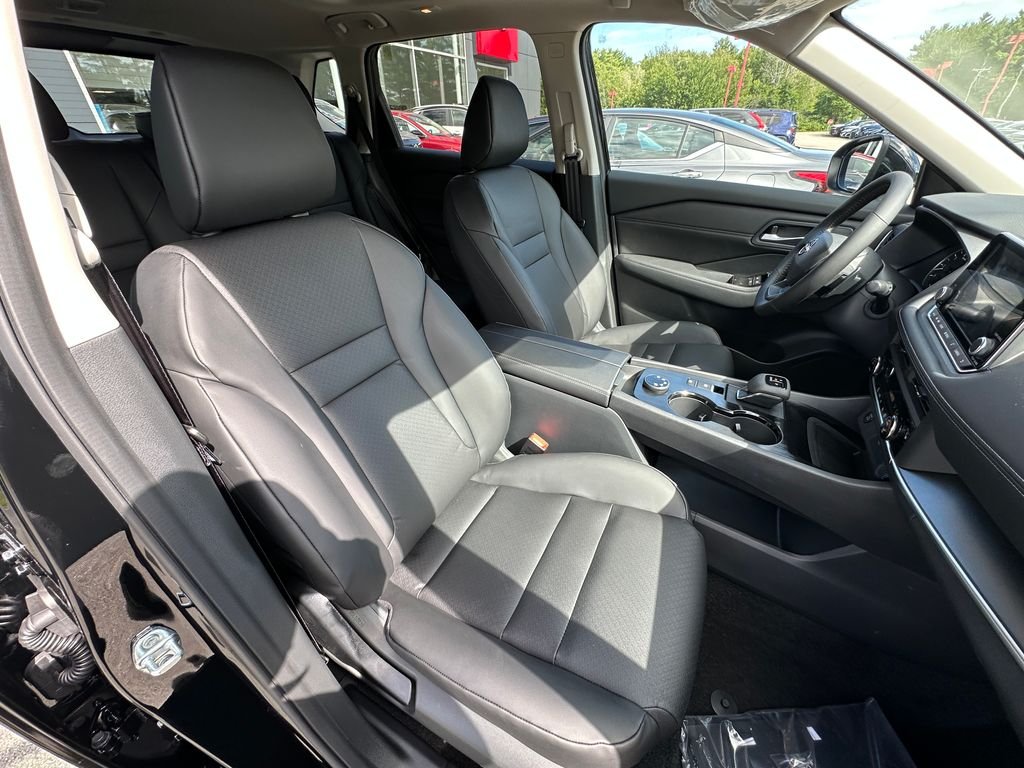 New 2026 Black Nissan Dark Armor image 19
