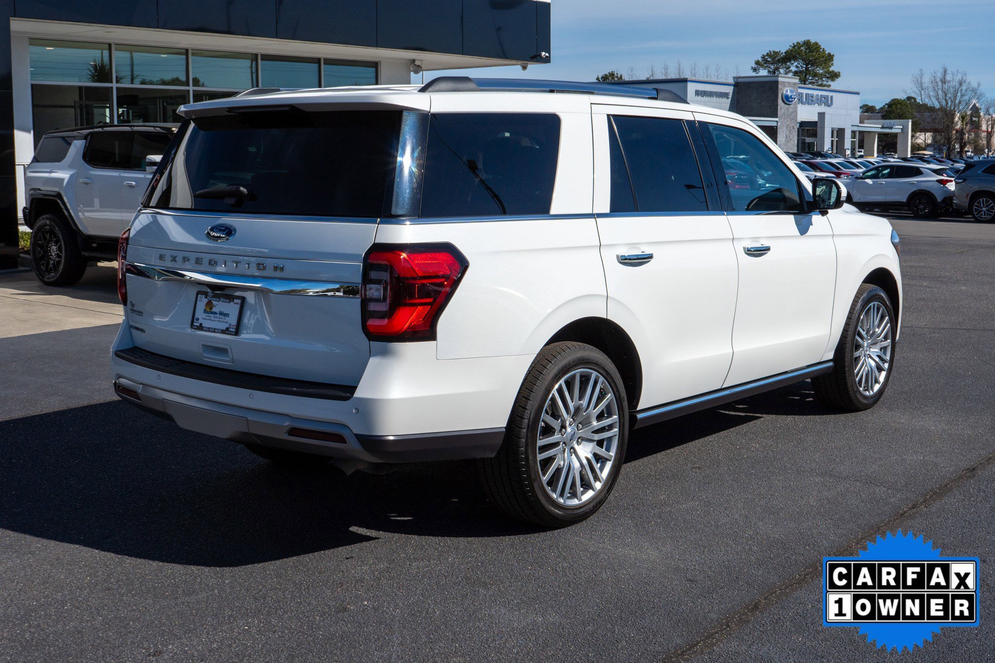 Used 2024 White Ford Limited image 3