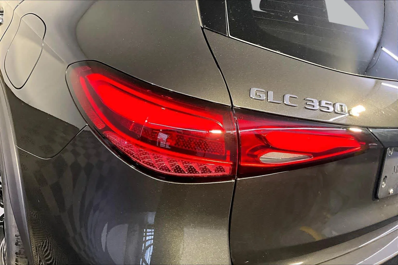 New 2027 Graphite Grey Metallic Mercedes-Benz GLC 350e image 5