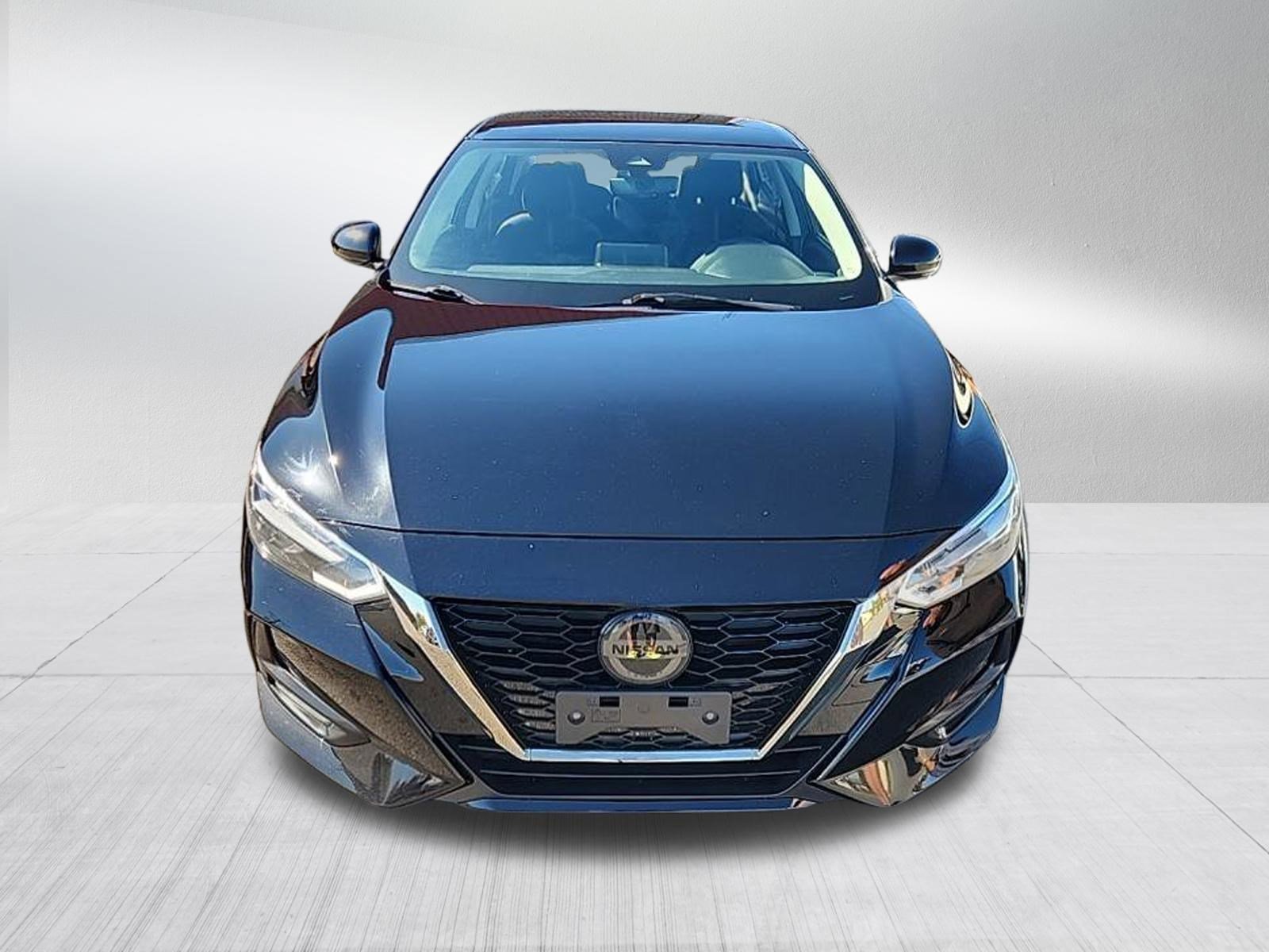 2022 Nissan Sentra SR photo 2