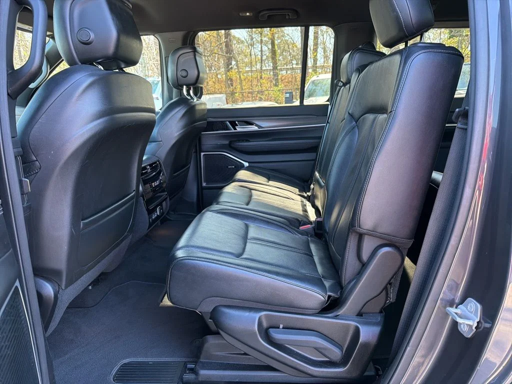 Used 2023 Gray Jeep Series III image 25