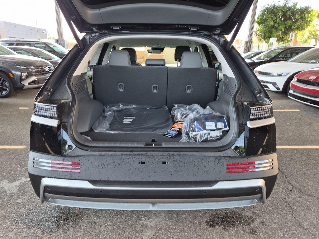 New 2026 Black Hyundai SEL image 32