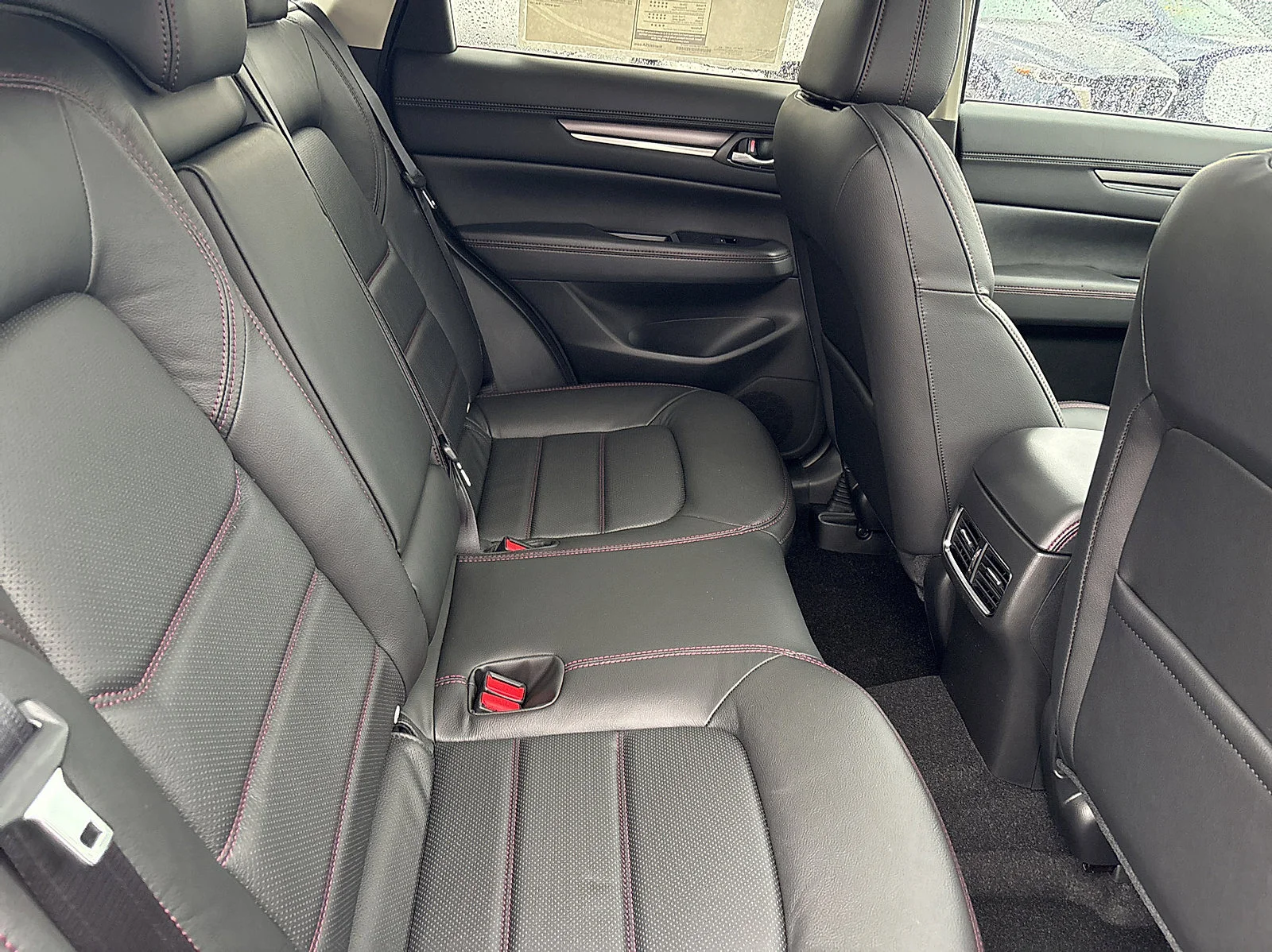 2025 Mazda CX-5 S Carbon Edition - Photo 8