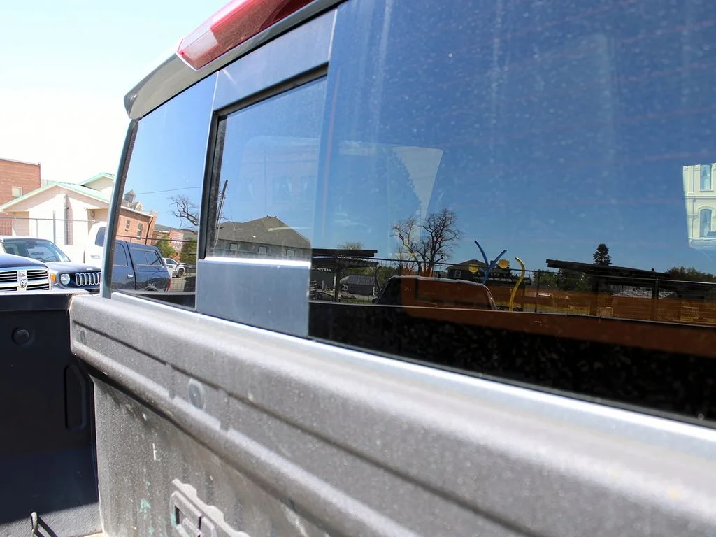 Used 2024 Sterling Metallic GMC SLT image 32