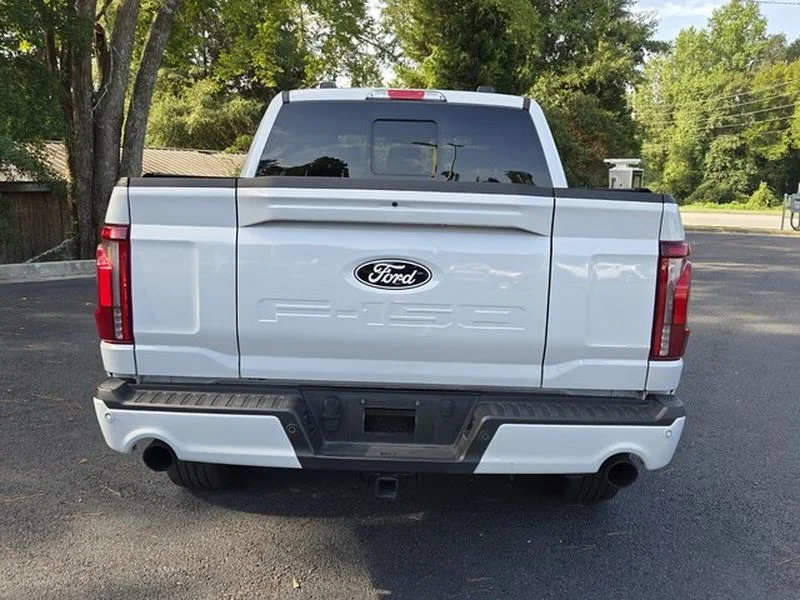 Used 2025 Space White Metallic Ford LARIAT image 13