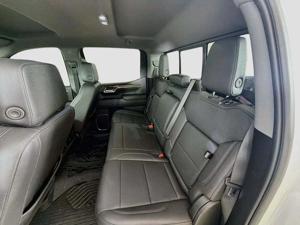 Used 2023 White Chevrolet LT Trail Boss image 25