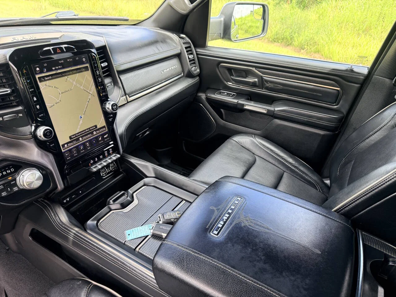 Used 2019 Silver RAM Limited 4x4 4dr Crew Cab 5.6 ft. SB Pickup image 16
