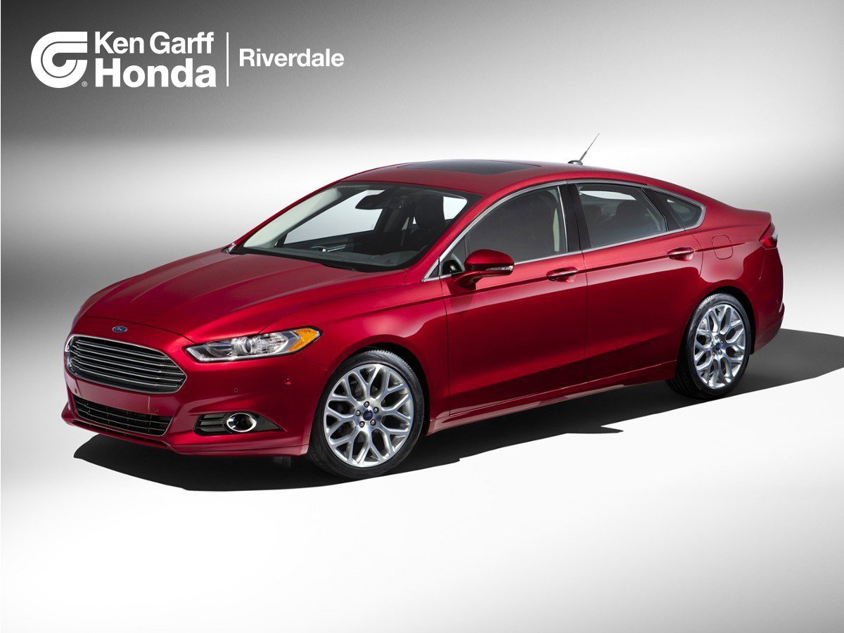 Used 2013 White Ford SE image 1
