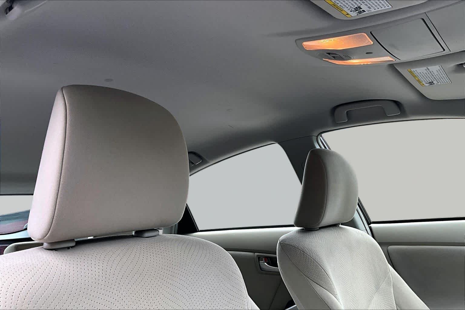 Used 2013 Nautical Blue Metallic Toyota Two image 14