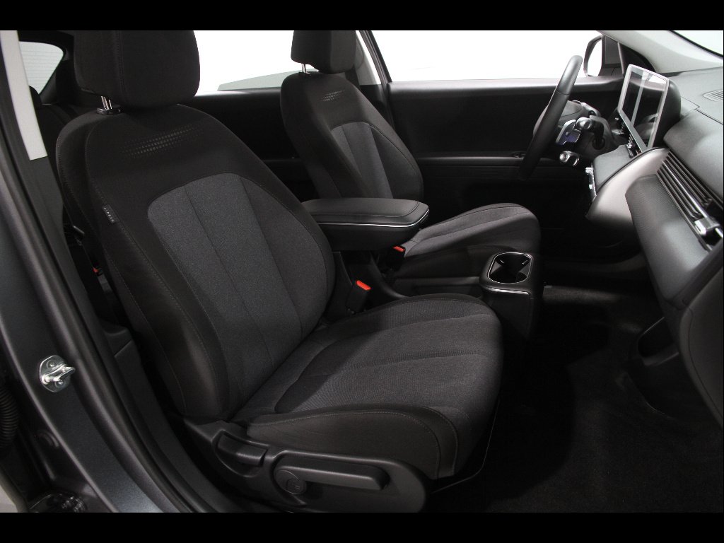 Used 2024 Shooting Star Gray Matte Hyundai SEL image 17